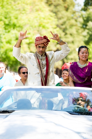 indian-wedding-baraat-entrance-celebration-tradtional