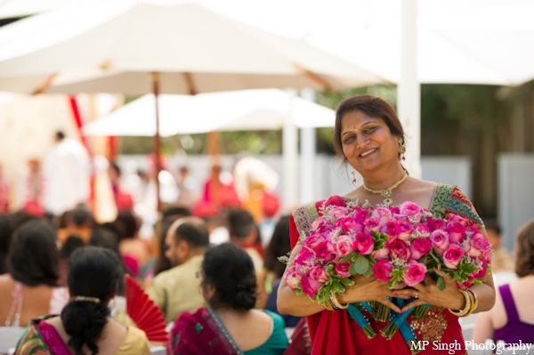 indian-wedding-boquets-beautiful-pink-flowers