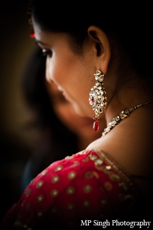 indian-wedding-bridal-portrait-earrings