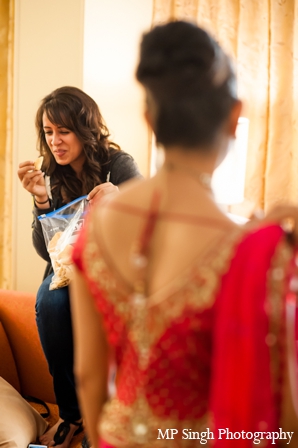 indian-wedding-bride-getting-ready-red