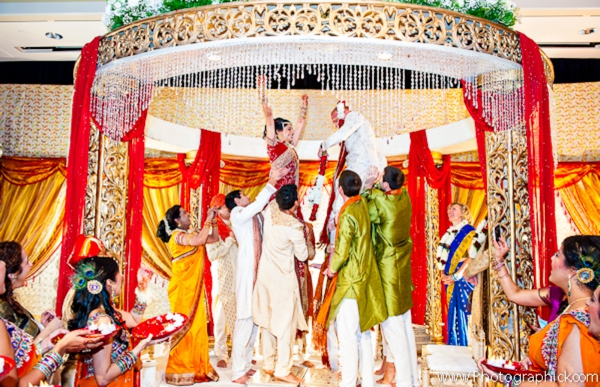 indian-wedding-bride-groom-tradtional-customs-mandap