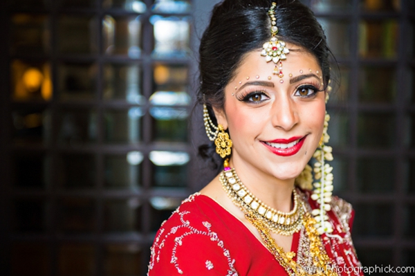 indian-wedding-bride-red-gold-getting-ready