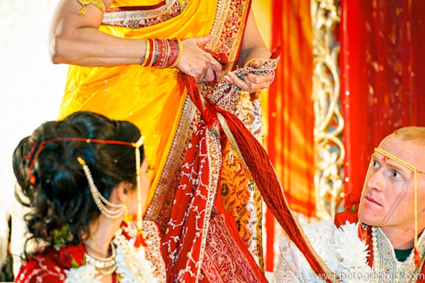 indian-wedding-tradtional-ceremonial-tradtions-bride-groom