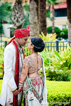 indian wedding portraits bride groom