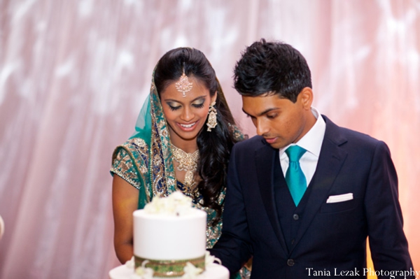 indian-wedding-reception-bride-groom-cake