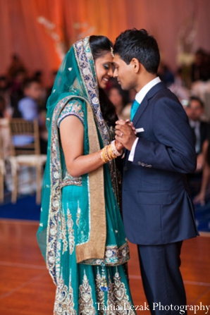 indian-wedding-reception-bride-groom-dance-first