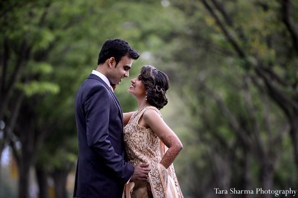 indian wedding bride groom reception photography