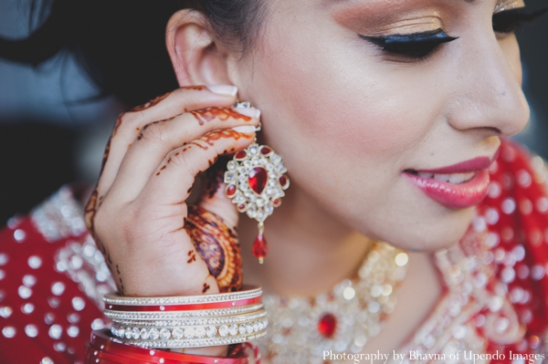 indian wedding getting ready bride jewelry