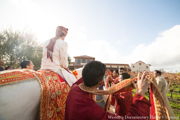 indian-wedding-baraat-groom-entrance