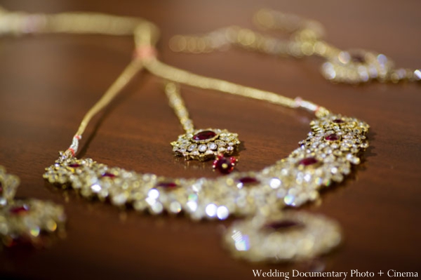 indian-wedding-getting-ready-jewelry