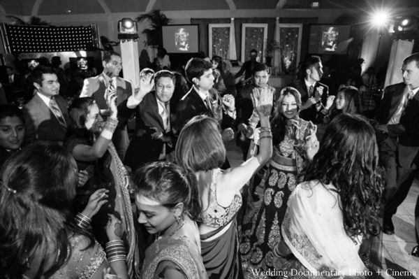 indian-wedding-reception-guests-black-white