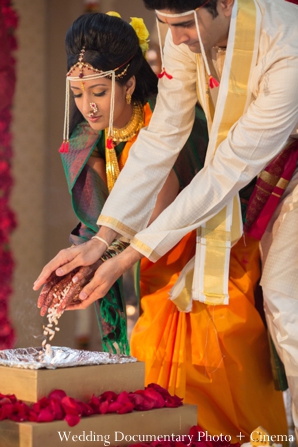 indian wedding ceremony  traditional bride groom customs