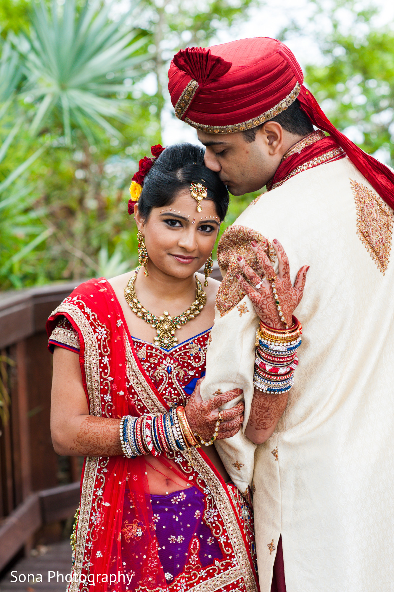 Pin by Vikash Ji on Quick saves | Bridal makeover, Indian bride photography  poses, Indian bride poses