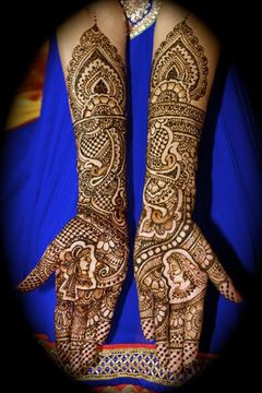 Singar Makeup Mehndi Studio submitted beautiful mehndi designs for our 3rd Annual Mehndi Maharani Contest.