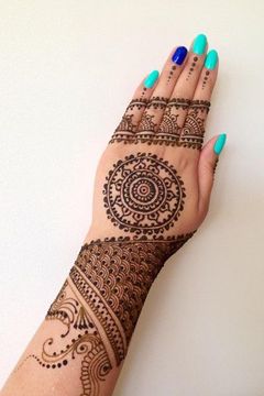 Gurdeep Grewal submitted beautiful mehndi designs for our 3rd Annual Mehndi Maharani Contest.