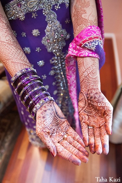 Mehndi Artist