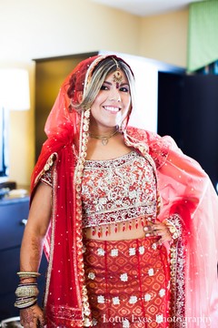 This Indian bride gets beautiful hair and makeup for her Indian wedding ceremony!