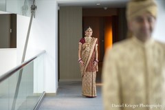 Before this Indian bride and groom tie the knot, they pose for some beautiful portraits!