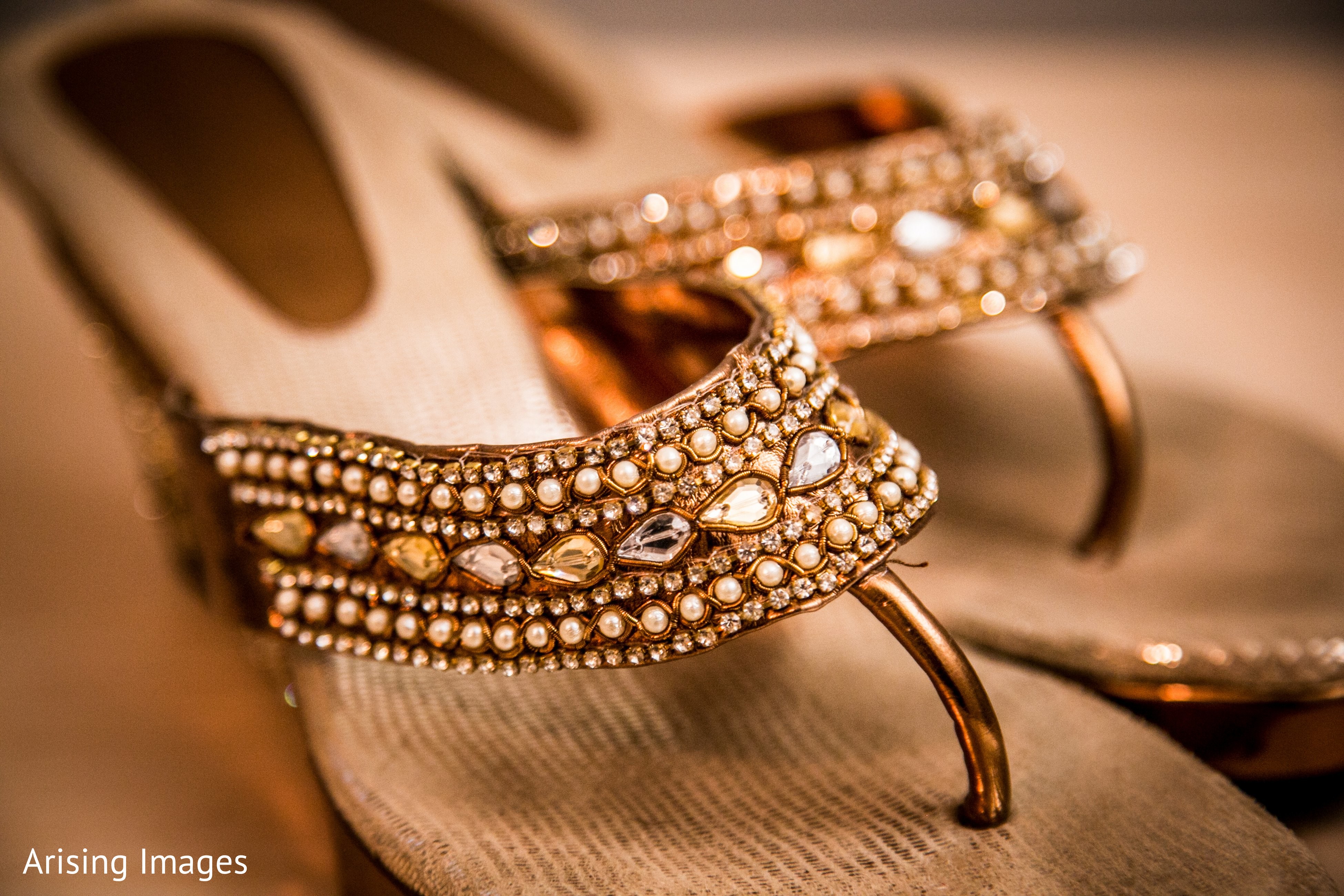 bride wedding chappals