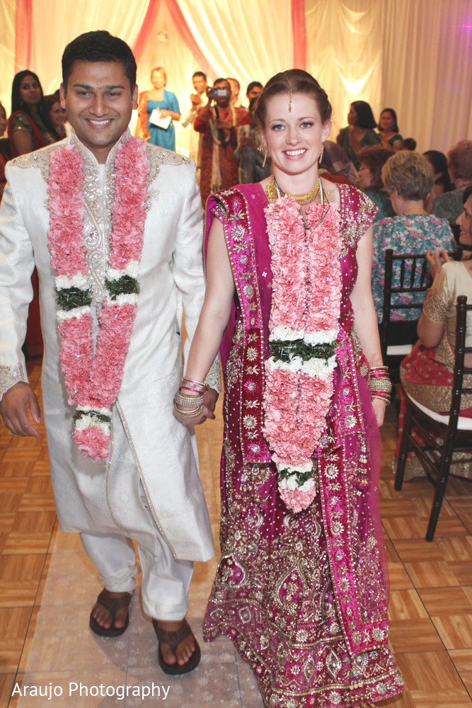 Ceremony in Pittsburgh, PA Indian Wedding by Araujo ...