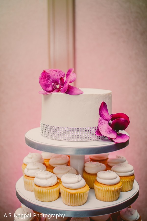 Cakes and Treats | Photo 21010 | Maharani Weddings