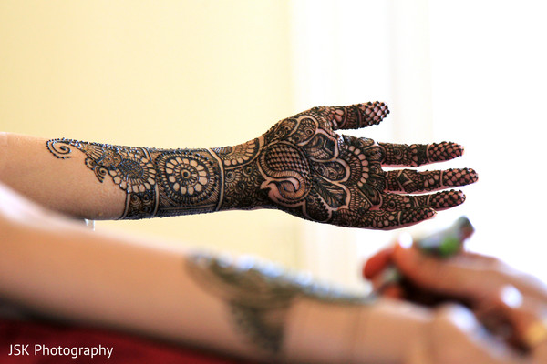 Mehndi Artists