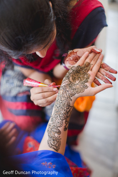 Mehndi Artists