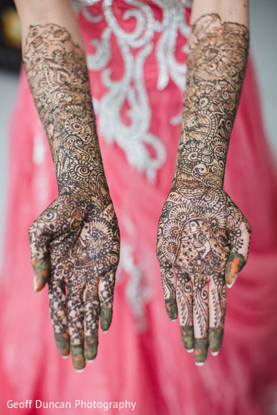 Mehndi Artists