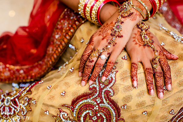 Mehndi Artists