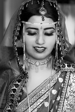 This Indian bride gets all dolled up for her wedding day.