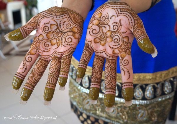 mehndi maharani finalist: Henna Aashiqana