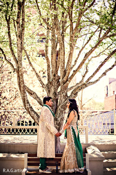 The couple takes pre-wedding portraits.