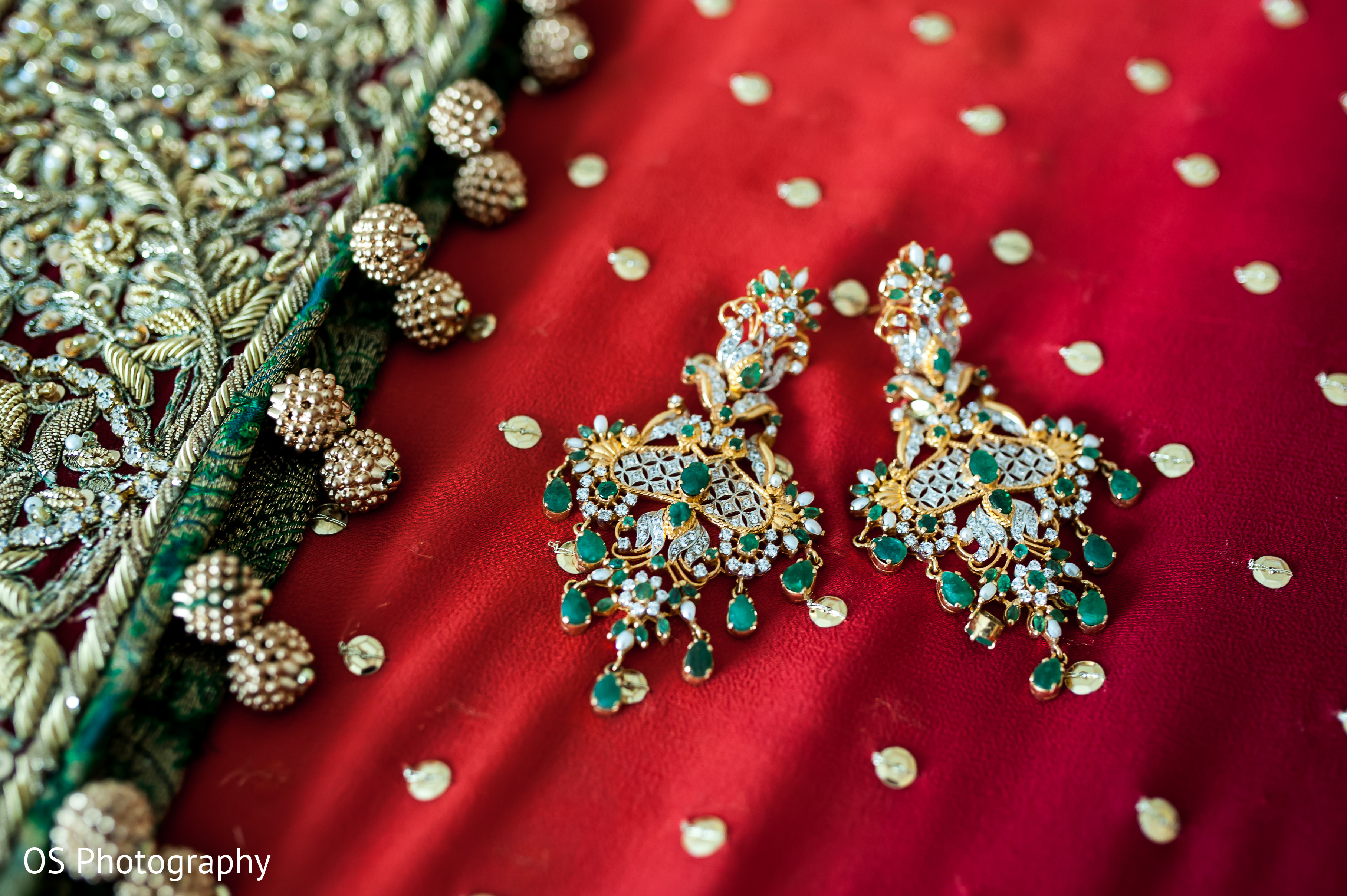 getting-ready-in-toronto-canada-muslim-wedding-by-os-photography