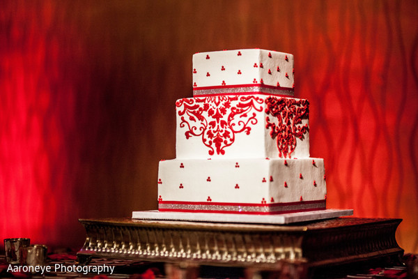 The cake at the reception!