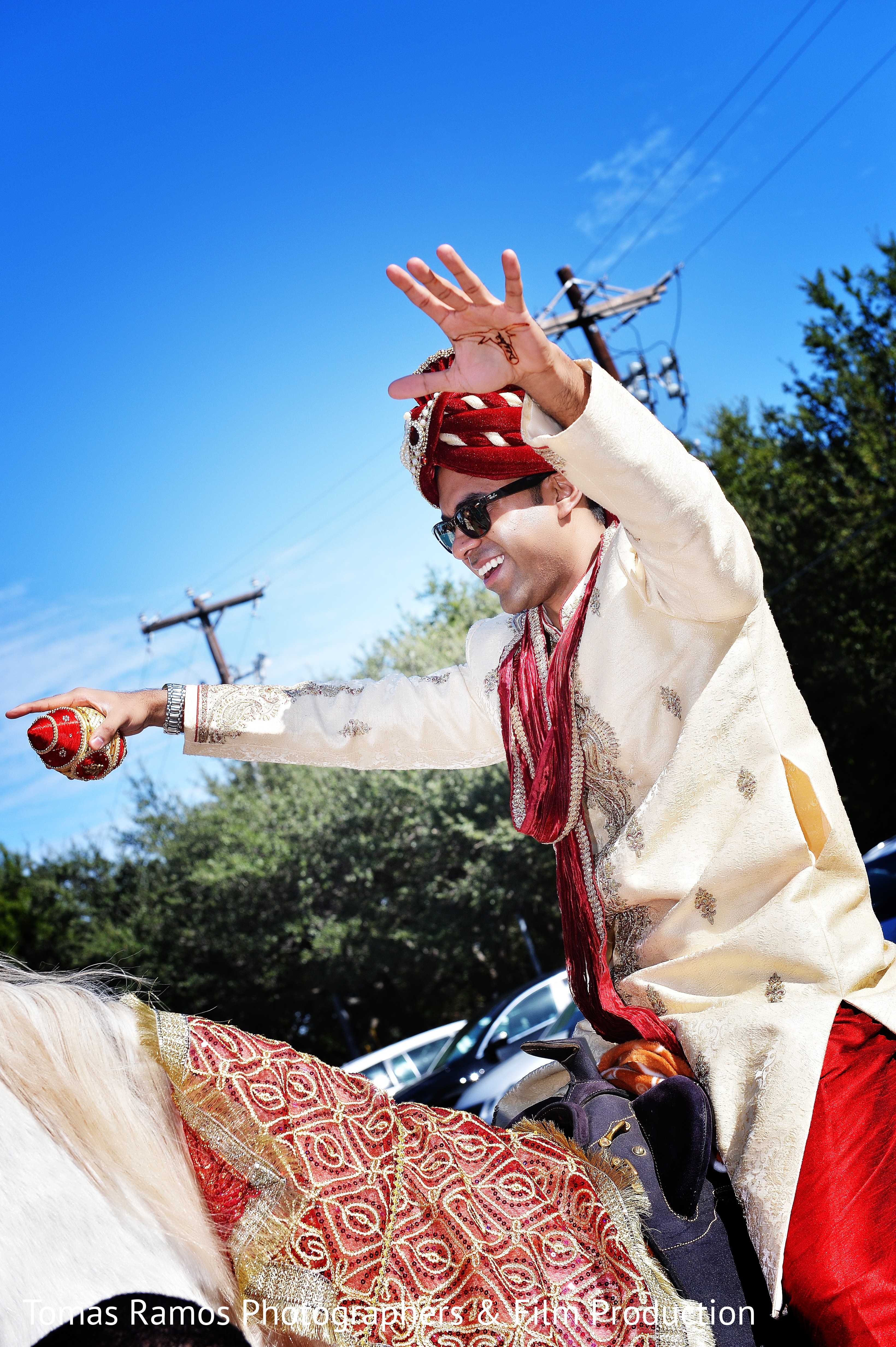 what-to-expect-in-an-indian-wedding-baraat