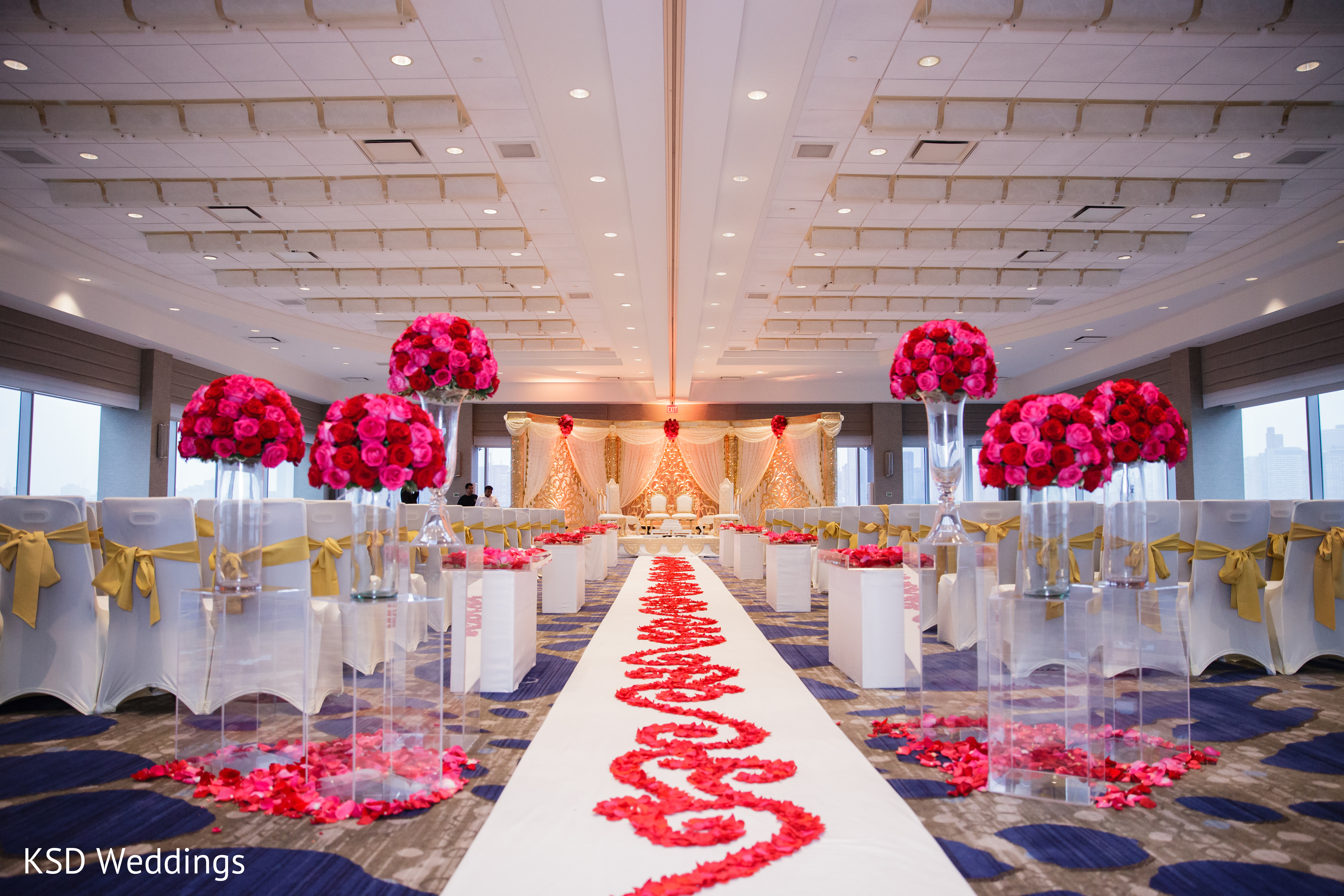 Ceremony in Jersey City, NJ Indian Wedding by KSD Weddings | Maharani