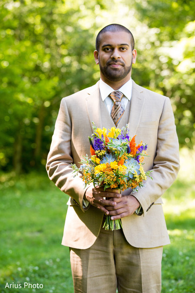 Groom & Bouquet