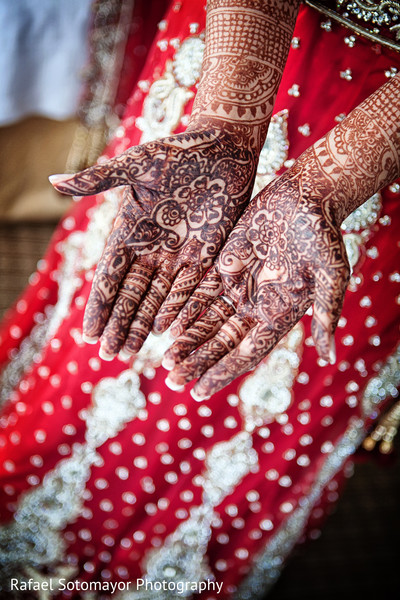 Mehndi | Photo 47195 | Maharani Weddings