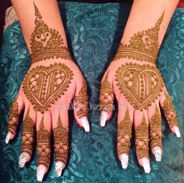 2015 Mehndi Maharani Finalist: Sonika's Henna Art