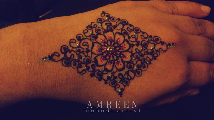 2015 Mehndi Maharani Finalist Amreen Mehndi Artist