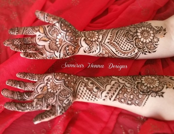 2015 Mehndi Maharani Finalist Samira's Henna Designs