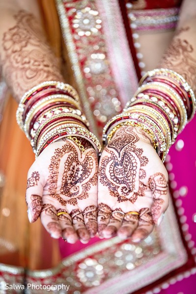 mehndi and churis