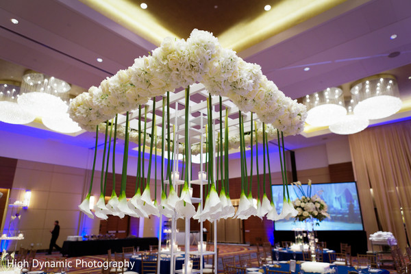 reception floral and decor