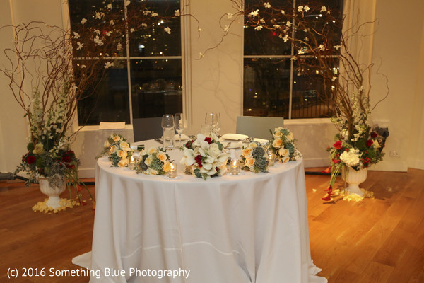 reception floral and decor