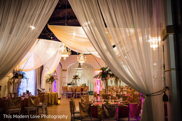 reception floral and decor