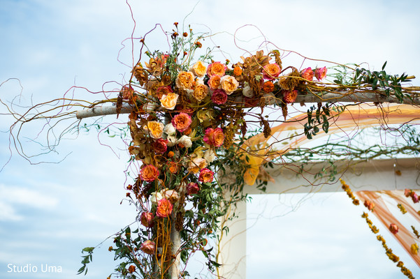 ceremony floral and decor