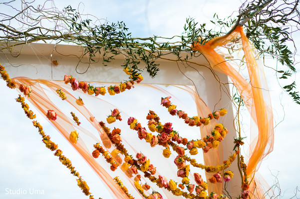 ceremony floral and decor