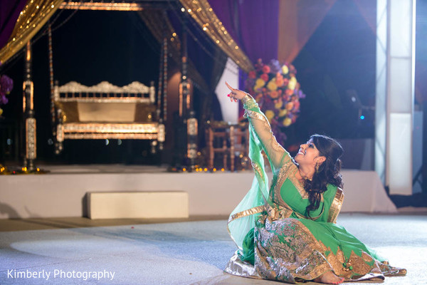 mehndi party performances