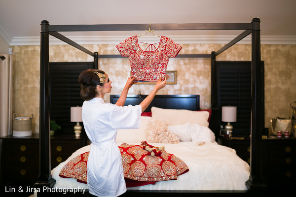 indian bride getting ready