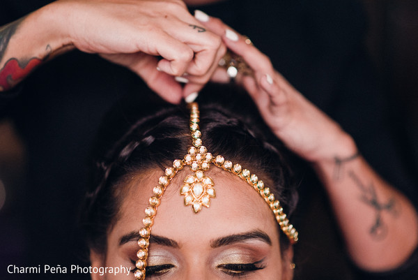 indian bride getting ready